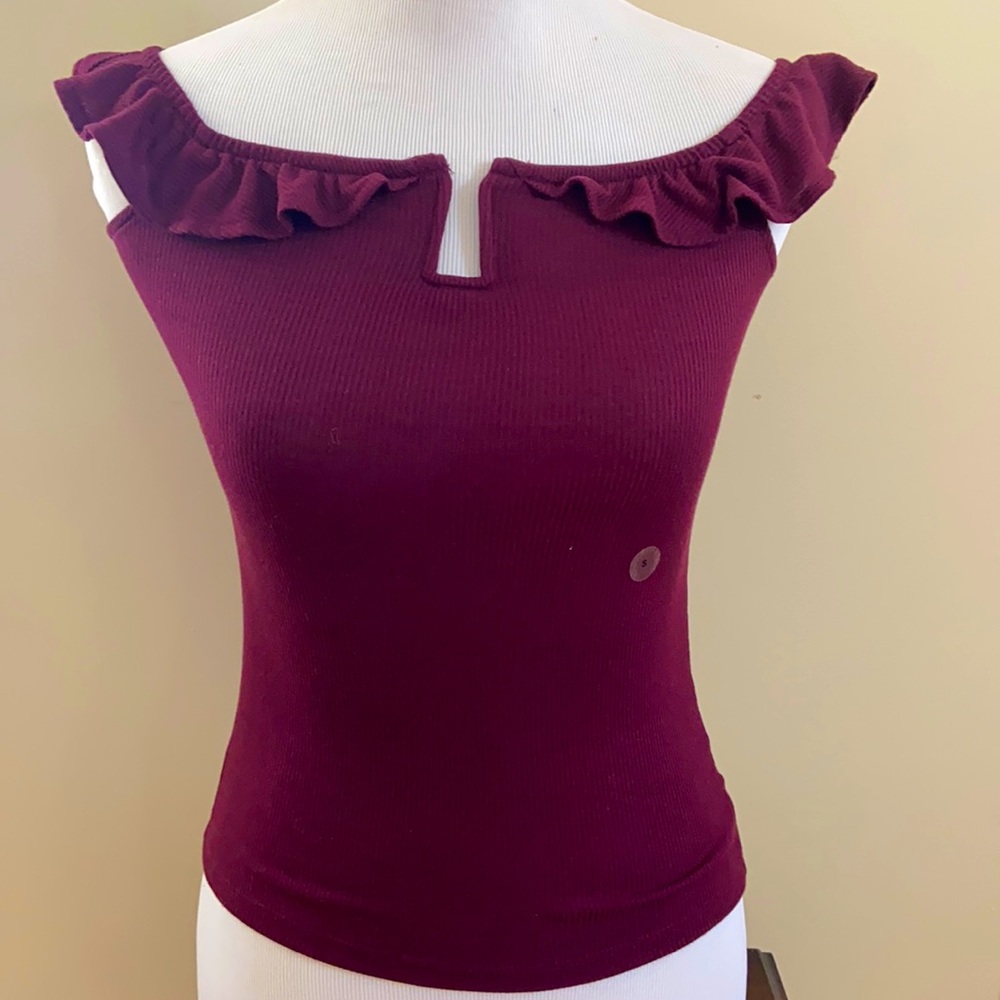 Magenta tank top, size: small, American Eagle